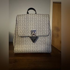 Guess back pack